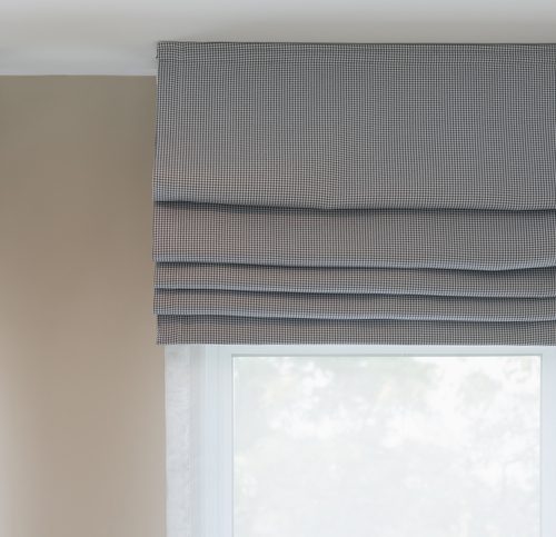 Honeycomb Shades Vs. Roman Shades: Choose Wisely