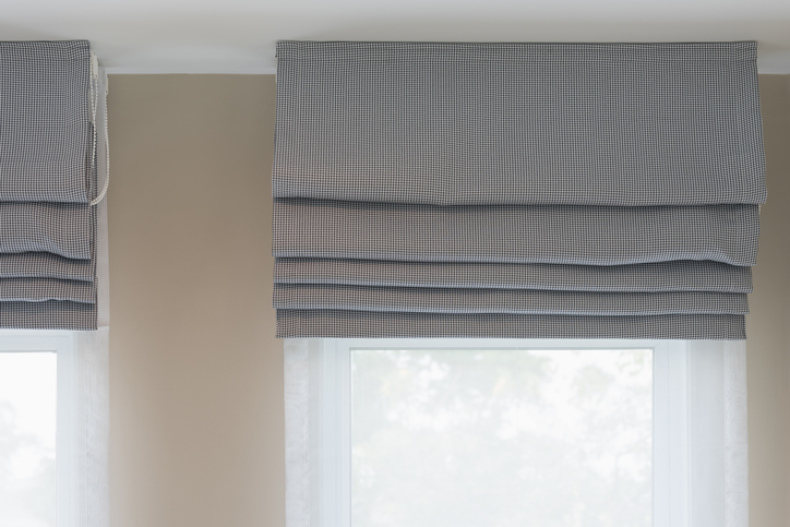 Honeycomb Shades Vs. Roman Shades: Choose Wisely